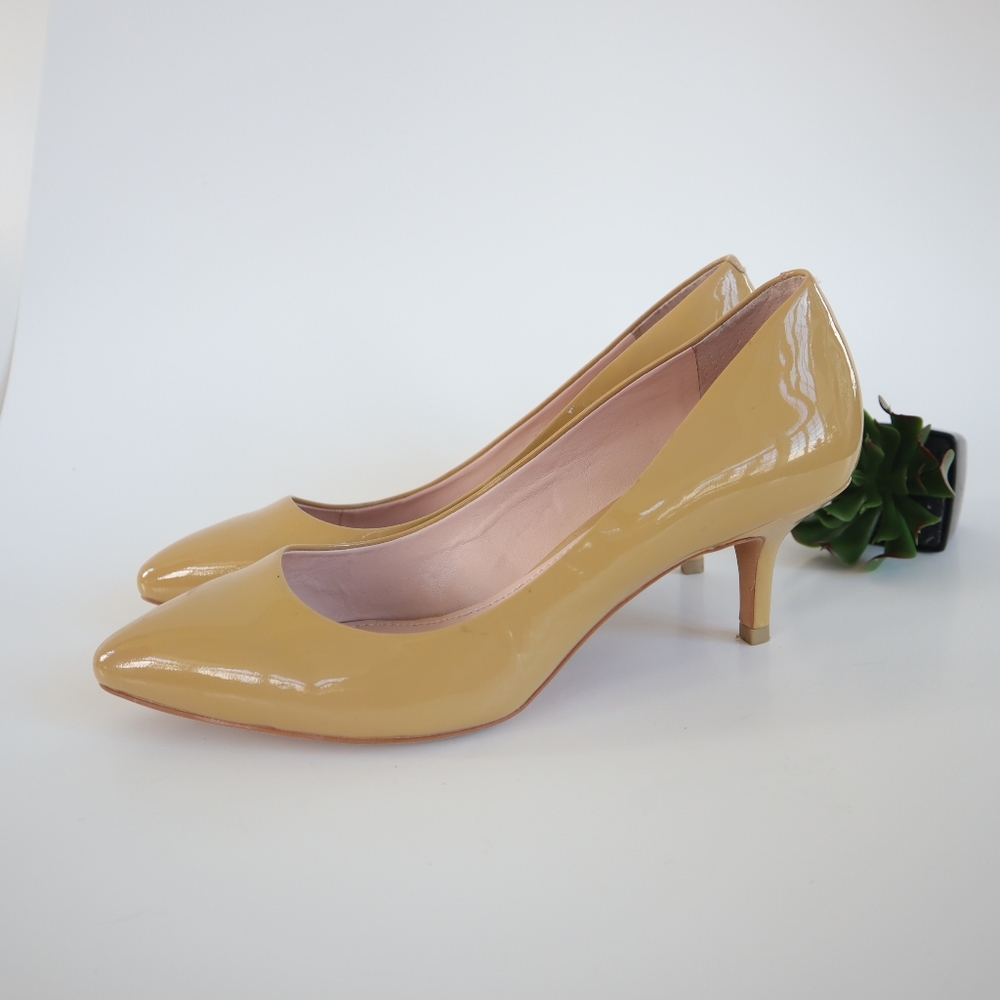 Vince Camuto Goldie Patent Leather Pumps Size 8
